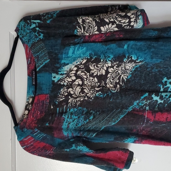 Mechant tunic style graphic print sweater - Picture 2 of 16